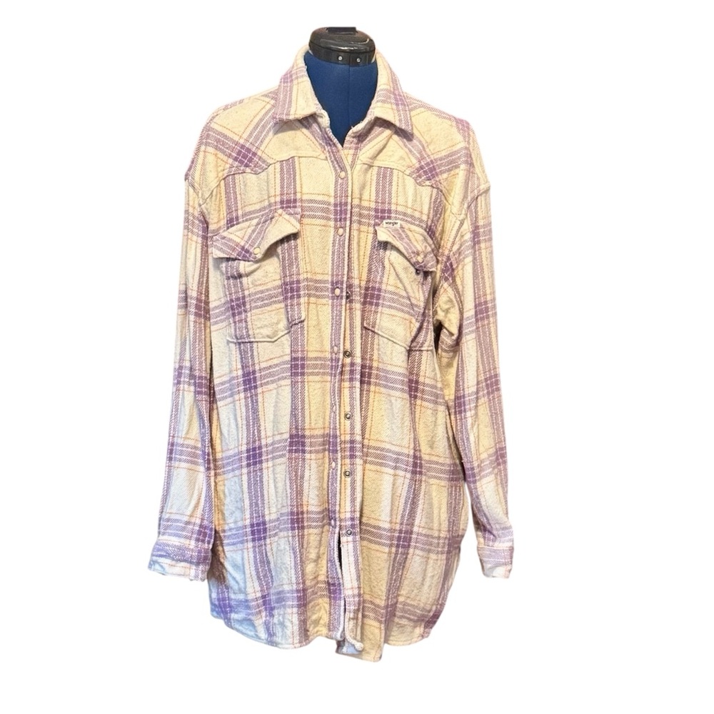 Wrangler Purple and Cream Plaid Jacket Size Large Cozy Comfy